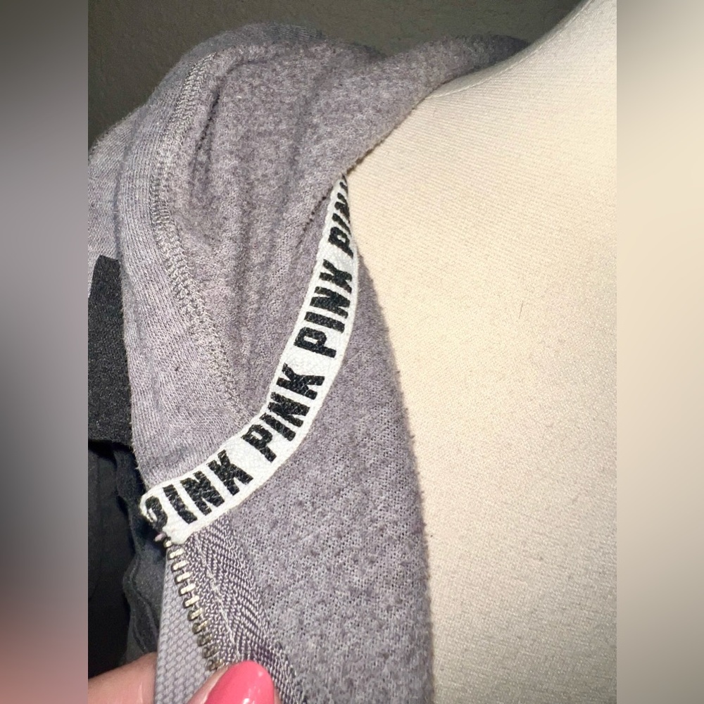 PINK VICTORIA’S SECRET Heather Grey Zip-Up Hoodie w/ Front Logo - Picture 6 of 7
